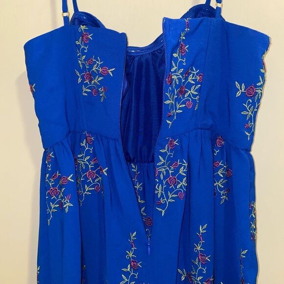 NWT Blue Flower Betsey Johnson Dress - Picture 14 of 17